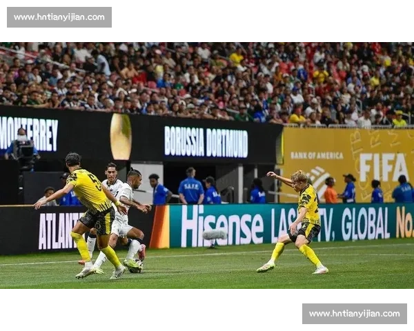 吉拉西梅开二度终结拉莫斯！欧冠金靴盛赞传奇后卫：这是顶级对抗